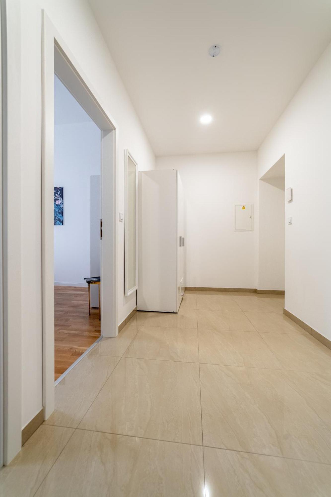 Millenium Palace By Rentez Apartamento Praga